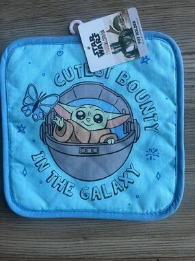 Star Wars Baby Yoda Blue Pot Holder with 'Cutest Bounty' Artwork